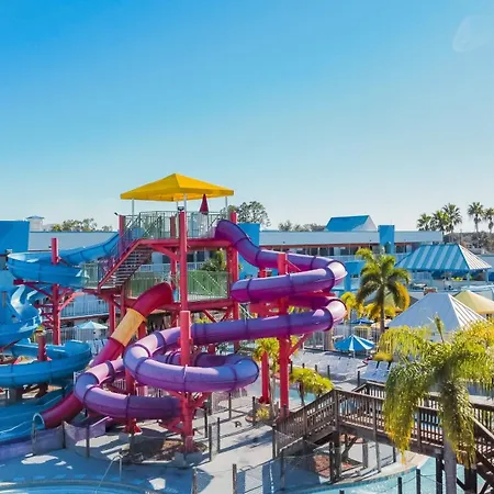 Ramada By Wyndham Flamingo Water Park Hotel